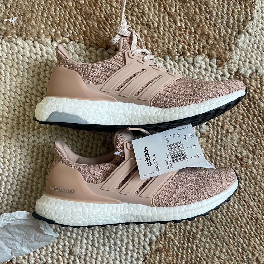 Adidas ULTRABOOST - Ash Pearl